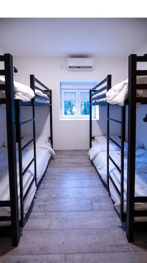 Hostel Evropa Nikšić 외부 사진