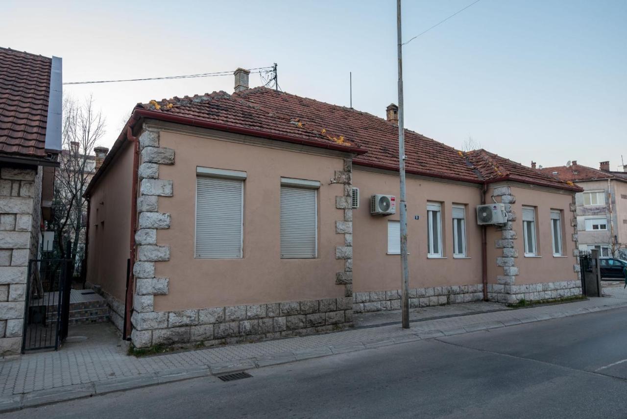 Hostel Evropa Nikšić 외부 사진